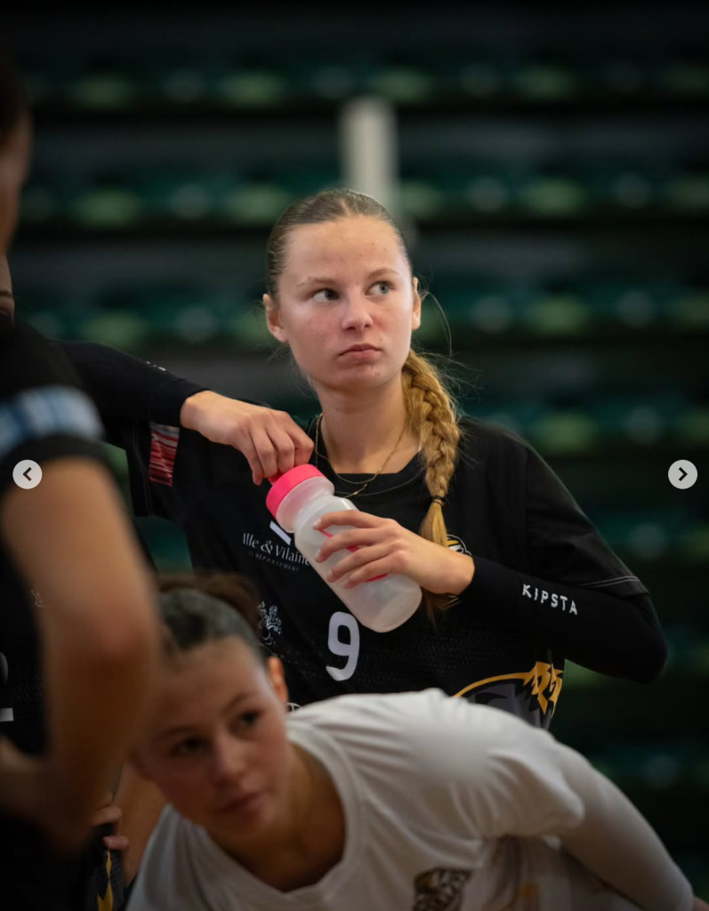 Rec Volley Face À Auray.5